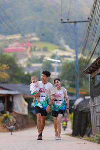 BIB: 4026
                            <button type="button" onclick="openModal(18893977)" class="btn btn-primary btn-sm float-right btn-popup" data-toggle="modal" data-target=".modal-high-quality">
                        <i class="fas fa-shopping-cart"></i> Add to Cart
                    </button>
                                            <button type="button" onclick="isThisMe(18893977, true)" class="btn btn-success btn-sm float-right btn-popup btn-isme hidden" data-toggle="tooltip" data-placement="bottom" title="นี่คือรูปของคุณใช่ไหม คลิกที่นี่เพื่อเอาเข้าอัลบั้ม">
                        <i class="fas fa-plus"></i> Add to album
                    </button>
                    <button type="button" onclick="isThisMe(18893977, false)" class="btn btn-warning btn-sm float-right btn-popup btn-isnotme hidden">
                        <i class="fas fa-ban"></i> Remove from album
                    </button>